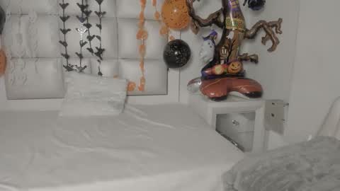 scarlette_js online show from 27, 10, 2025