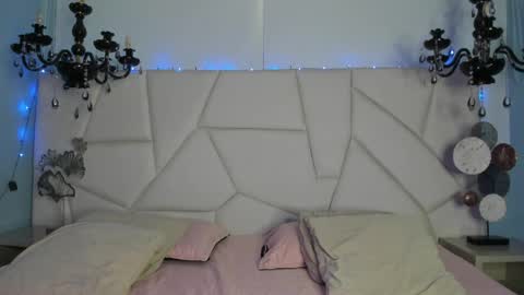 Scarlett Fever online show from 2, 4, 2026