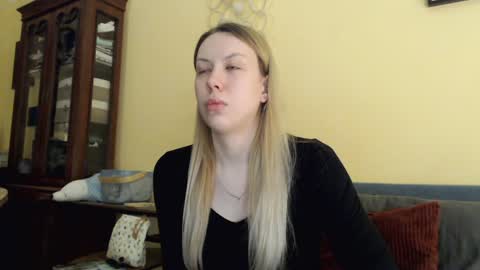 Snapshot of scarlettford chatting on 2, 2, 2025 Scarlett online show from 2, 2, 2025