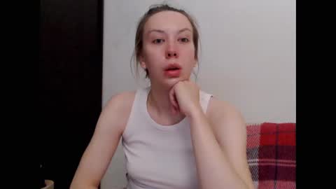 Snapshot of scarlettford chatting on 19, 10, 2025 Scarlett online show from 19, 10, 2025