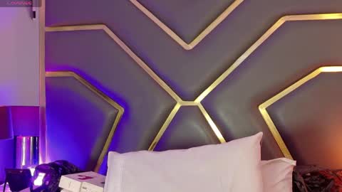 Snapshot of scarletthott1 chatting on 8, 5, 2026 Scarlett Hot online show from 8, 5, 2026