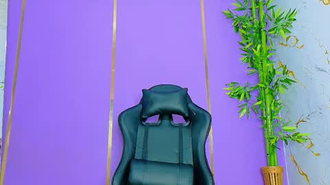 Scarlet online show from 19, 9, 2025