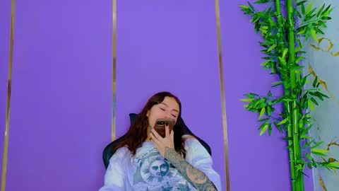 Scarlet online show from 26, 9, 2025