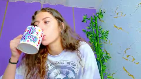 Scarlet online show from 27, 9, 2025