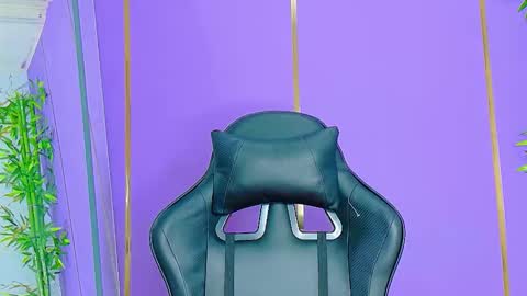 Scarlet online show from 19, 10, 2025