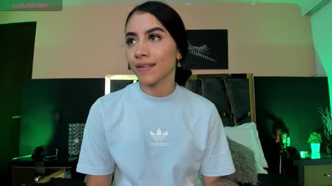 scarlettorres online show from 16, 11, 2025