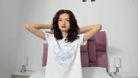 scarlettt_moon online show from 7, 1, 2025