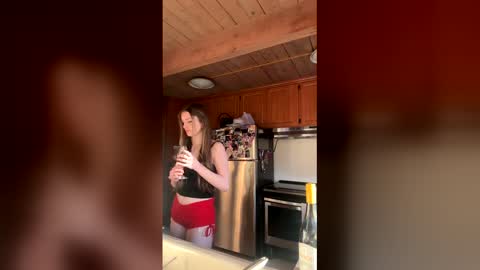 scarlettvoss1 online show from 26, 3, 2026