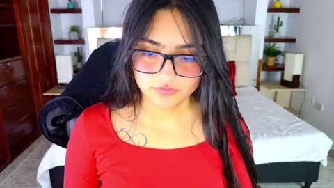 scarllet online show from 15, 9, 2025