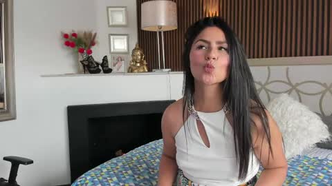 Scarlet  online show from 22, 4, 2026