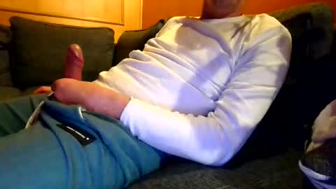 Snapshot of schmuhbaer1 chatting on 5, 2, 2026 schmuhbaer1 online show from 5, 2, 2026