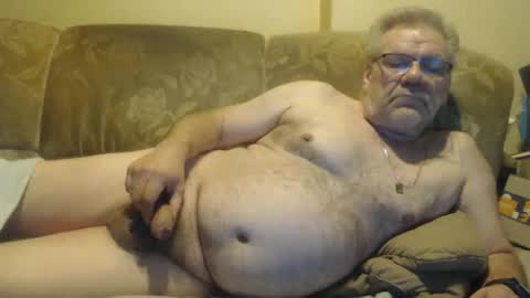 Snapshot of schnapper11 chatting on 9, 1, 2026 schnapper11 online show from 9, 1, 2026
