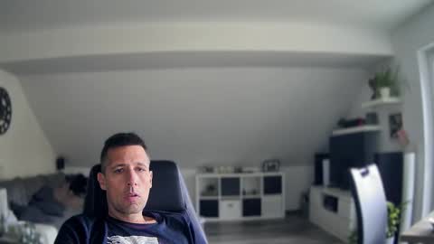 Dildomen online show from 8, 10, 2025