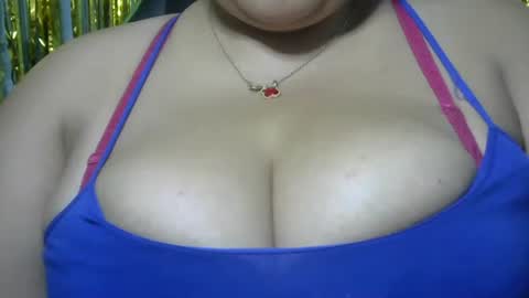 Snapshot of schoco_milf chatting on 2, 6, 2026 mai latina online show from 2, 6, 2026