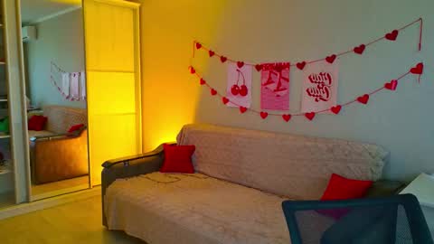 Snapshot of school_love chatting on 10, 9, 2025 Rina online show from 10, 9, 2025