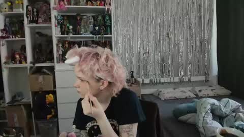 Snapshot of school_love chatting on 25, 3, 2026 Rina online show from 25, 3, 2026