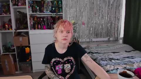 Snapshot of school_love chatting on 27, 3, 2026 Rina online show from 27, 3, 2026