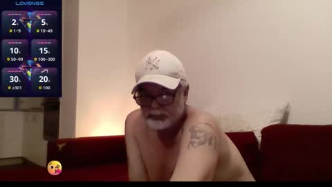 Snapshot of schooner73 chatting on 24, 10, 2025 Schooner73 online show from 24, 10, 2025