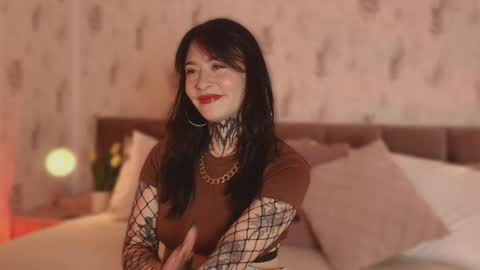 Scolw  online show from 9, 9, 2025