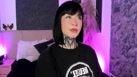 Scolw  online show from 5, 12, 2025