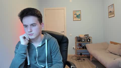 Thomas brunette and Alex blond online show from 3, 2, 2025