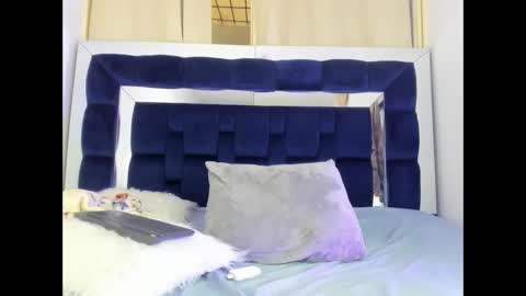 scook_gray online show from 13, 3, 2026