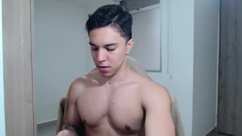 Snapshot of scott_brasher1 chatting on 24, 1, 2025 Twitter Scott brasher1 Instagram Camiloestuardo2 online show from 24, 1, 2025