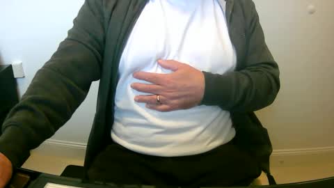 Snapshot of scotti30 chatting on 17, 10, 2025 Scott online show from 17, 10, 2025