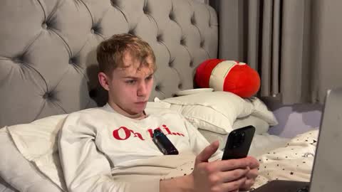 Snapshot of scottish_twink01 chatting on 21, 12, 2024 danny online show from 21, 12, 2024