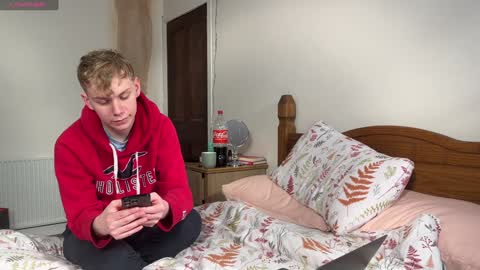Snapshot of scottish_twink01 chatting on 7, 1, 2025 danny online show from 7, 1, 2025