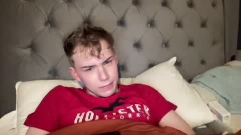 Snapshot of scottish_twink01 chatting on 19, 1, 2025 danny online show from 19, 1, 2025