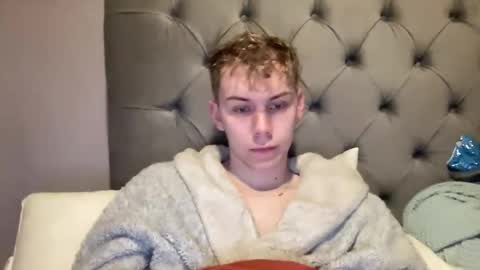 Snapshot of scottish_twink01 chatting on 20, 1, 2025 danny online show from 20, 1, 2025