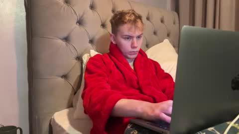 Snapshot of scottish_twink01 chatting on 27, 1, 2025 danny online show from 27, 1, 2025