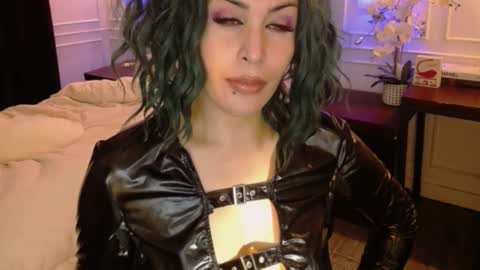 Snapshot of screendoll chatting on 2, 3, 2025 screendoll online show from 2, 3, 2025