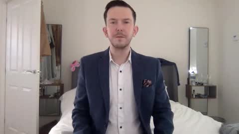 scullion1990 online show from 16, 1, 2025