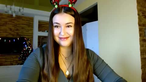 Elizabeth  online show from 16, 12, 2025