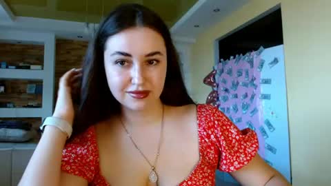 Elizabeth  online show from 19, 5, 2026