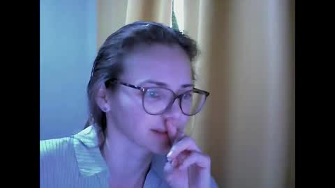 Snapshot of sea_dream chatting on 10, 9, 2025 SEA Dream online show from 10, 9, 2025