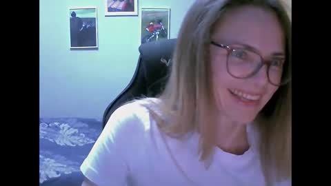 Snapshot of sea_dream chatting on 5, 10, 2025 SEA Dream online show from 5, 10, 2025