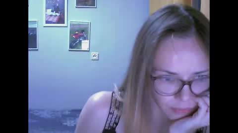 Snapshot of sea_dream chatting on 27, 10, 2025 SEA Dream online show from 27, 10, 2025