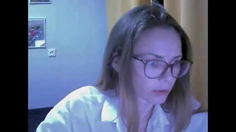 Snapshot of sea_dream chatting on 28, 10, 2025 SEA Dream online show from 28, 10, 2025