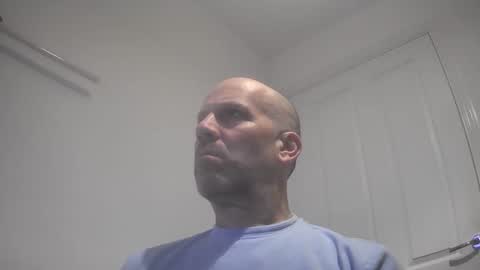 Snapshot of seadog750 chatting on 18, 11, 2025 seadog750 online show from 18, 11, 2025