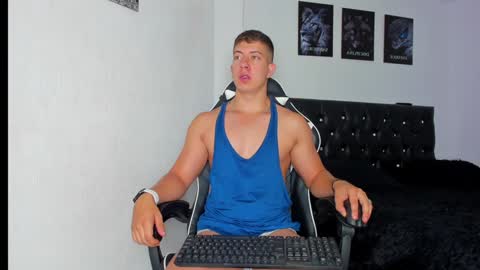 Snapshot of sean_brownx chatting on 8, 2, 2025 Sean online show from 8, 2, 2025