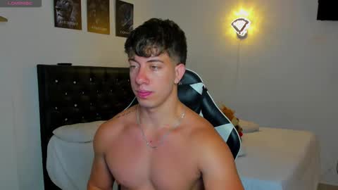 Snapshot of sean_brownx chatting on 8, 11, 2025 Sean online show from 8, 11, 2025