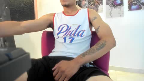 seanbigcock23 online show from 3, 10, 2025