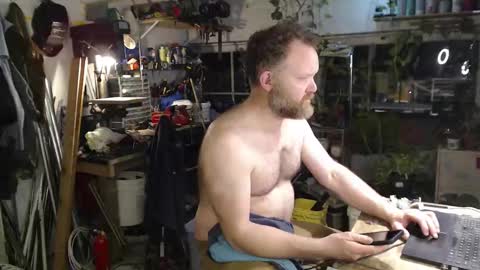 Seattlemanwhore online show from 2, 2, 2026