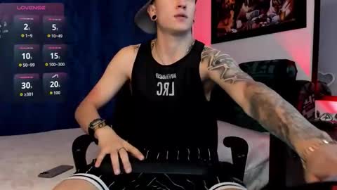 Sebastian online show from 15, 12, 2025