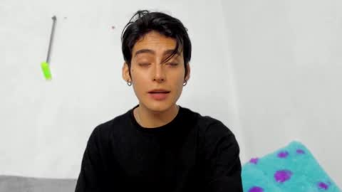 Snapshot of sebas_rosse chatting on 6, 12, 2024 sebastian online show from 6, 12, 2024