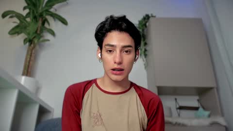 Snapshot of sebas_rosse chatting on 5, 1, 2025 sebastian online show from 5, 1, 2025