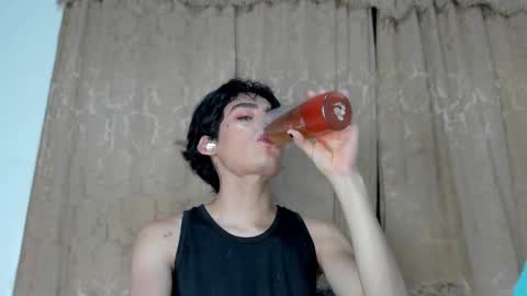 Snapshot of sebas_rosse chatting on 18, 2, 2025 sebastian online show from 18, 2, 2025